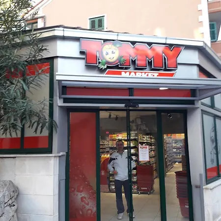 Miranda - Croazia أوميس